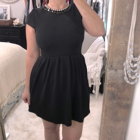One Clothing size medium black sexy cocktail dress - Picture 3 of 7